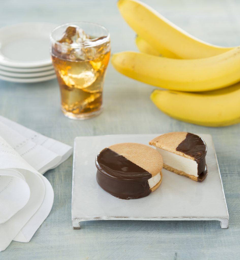 バナナアイスクッキーサンド