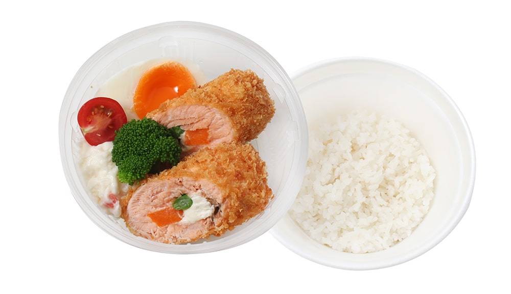 サーモンの野菜チーズ巻きフライ タルタルソース