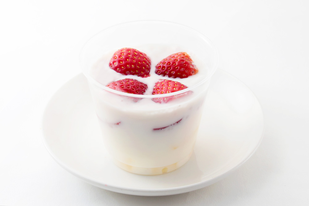 SS_s_isetan_strawberryapple_yogurt
