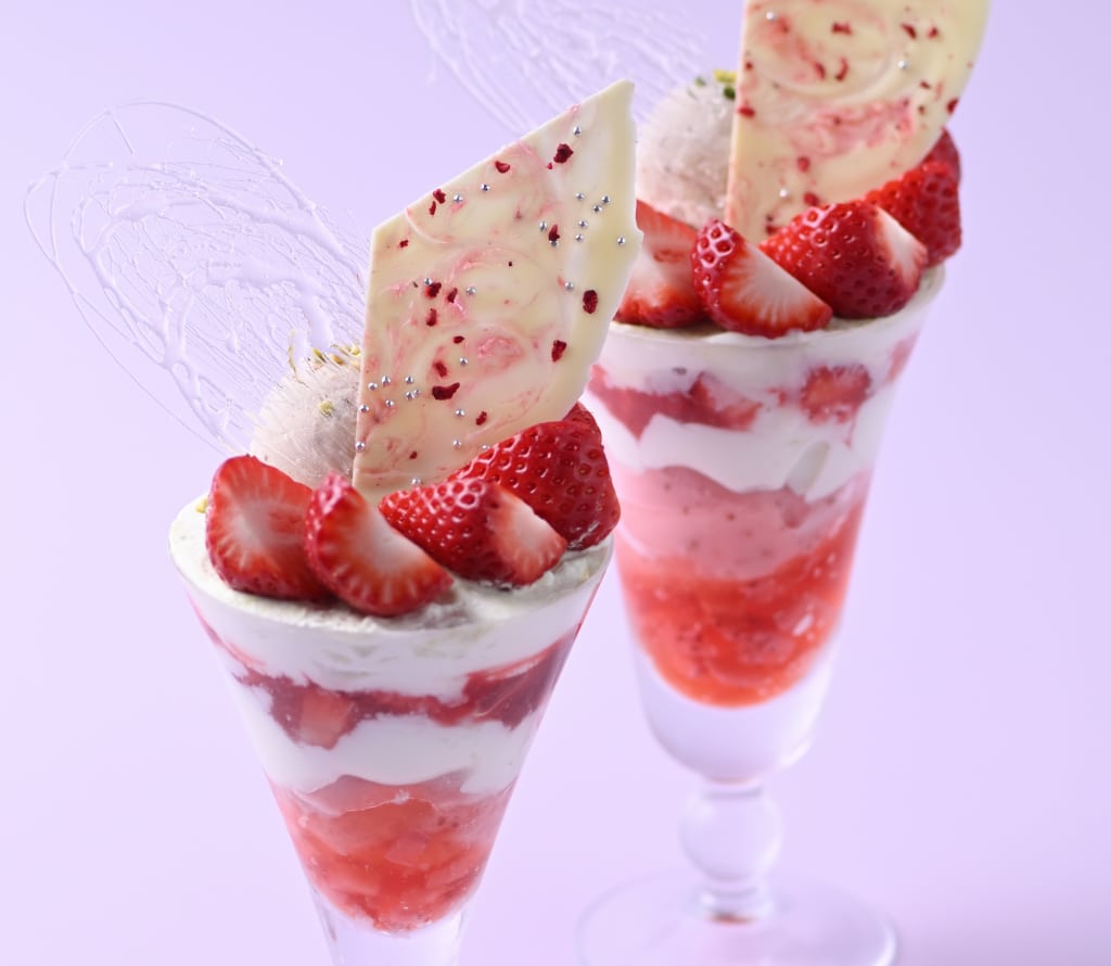 ST_StrawberryMilkParfait_Pistachio